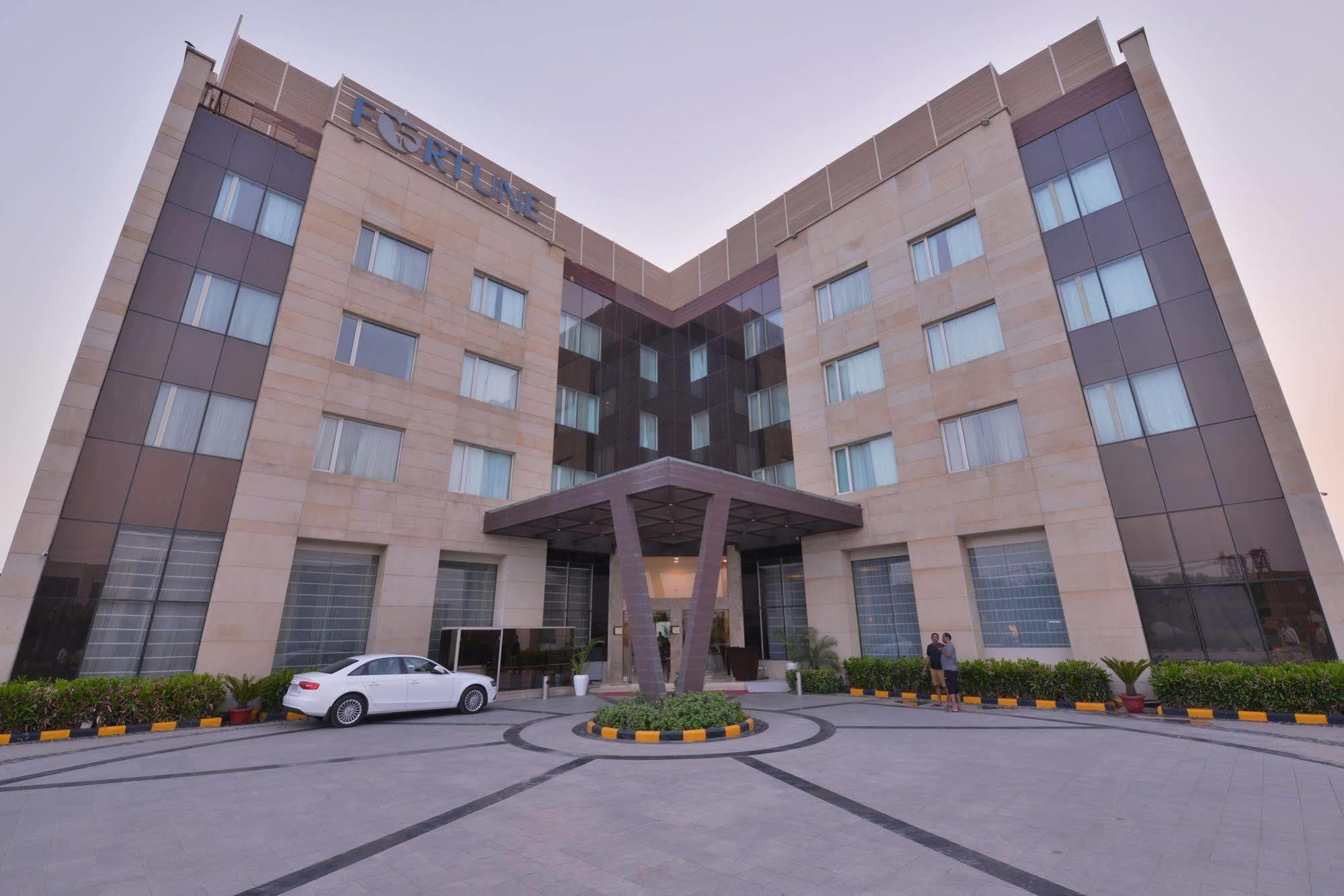 Fortune Park Orange - Member ITC Hotel Group, Bhiwadi Exterior foto